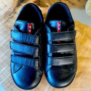Prada boys low top sport leather sneakers size 27 authentic